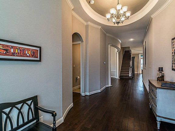 3rd image of 2210 Stillhouse Hollow Ln
