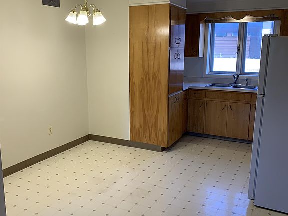 2nd image of 4212 Central Ave #4