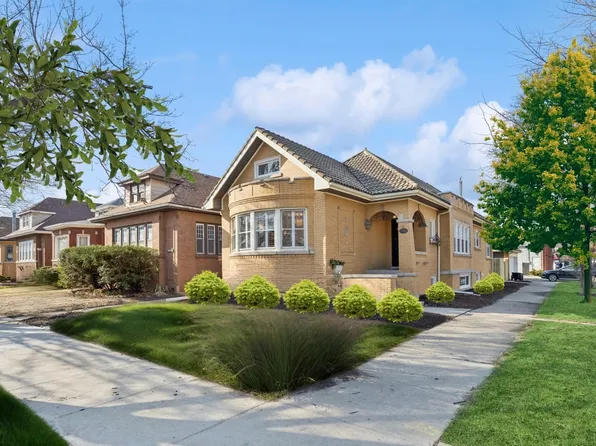 5500 W Pensacola Ave, Chicago, IL 60641