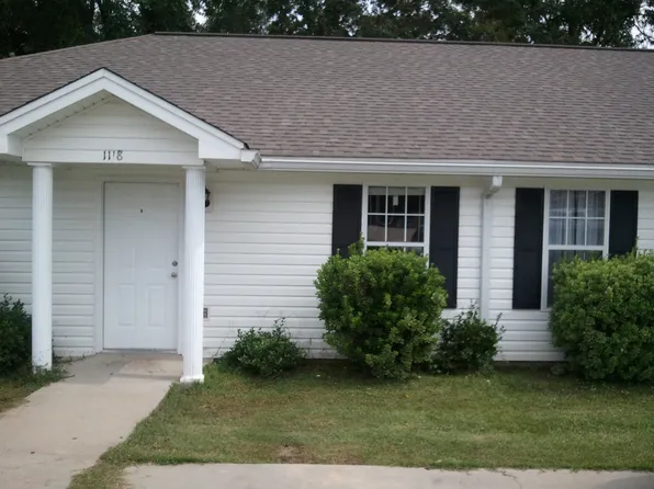 1114 Howell Rd #A, Purvis, MS 39475