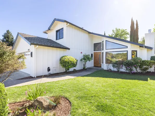3335 Sterling Court, Napa, CA 94558