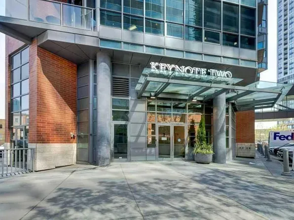 225 W 11th Ave SE #502, Calgary, AB T2G 0G3