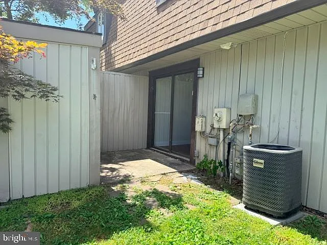 47 King Henry Cir #47 — Photo 23