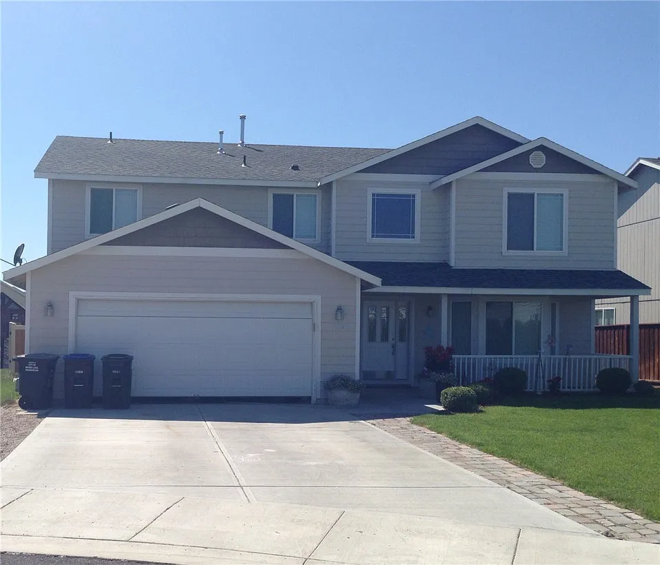 2104 Dilley Ct photo 1