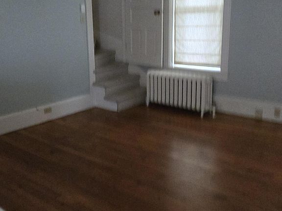 5th image of 411 Market St