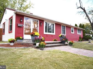 809 Jaguar Rd, Lindenwold, NJ 08021