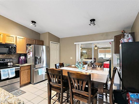 5th image of 5249 Lake Lizzie Dr