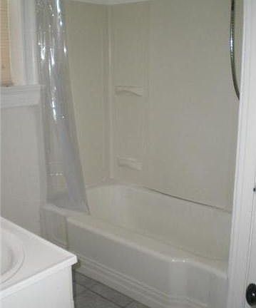 5th image of 4639 Dahlia Ave