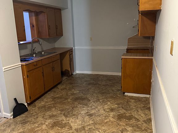 4th image of 61 Lee Road 442