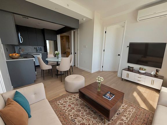 2nd image of 890 Rogers Ave #4