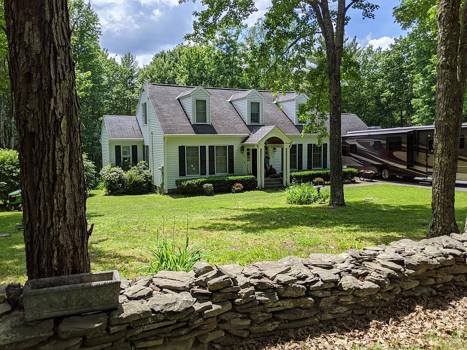 1st image of 213 Hillside Dr