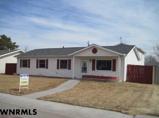 470 5th St, Gering, NE 69341