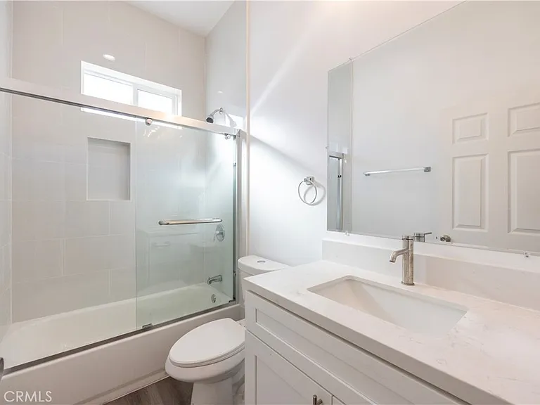 2558 A South Ave #10 — Photo 11