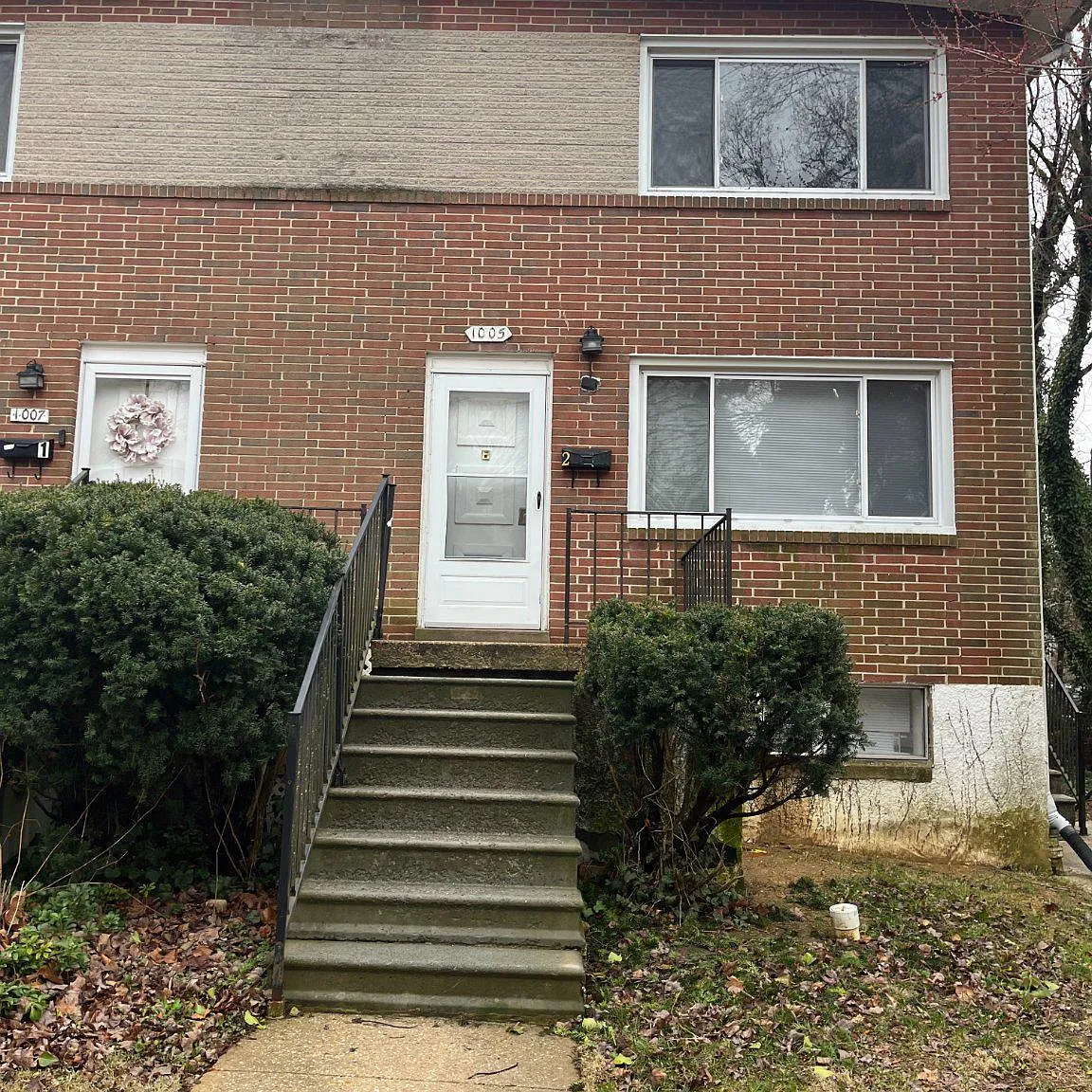1 bed, 1.0 bath, 1440 sqft, $1,050 — Photo 1