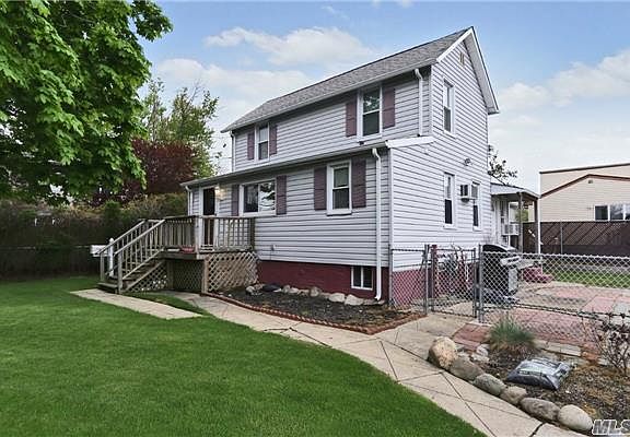 3rd image of 189 Waukena Ave