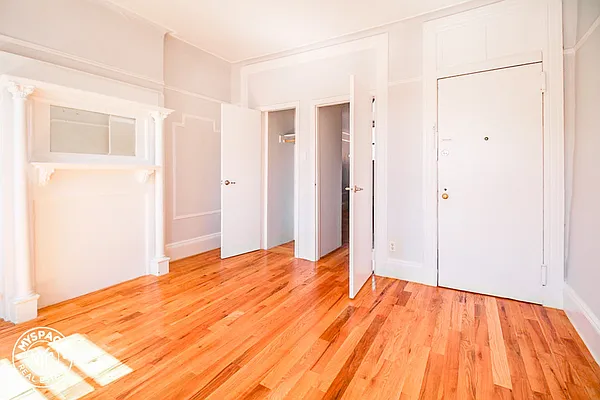 Rented by MySpaceNYC | media 32