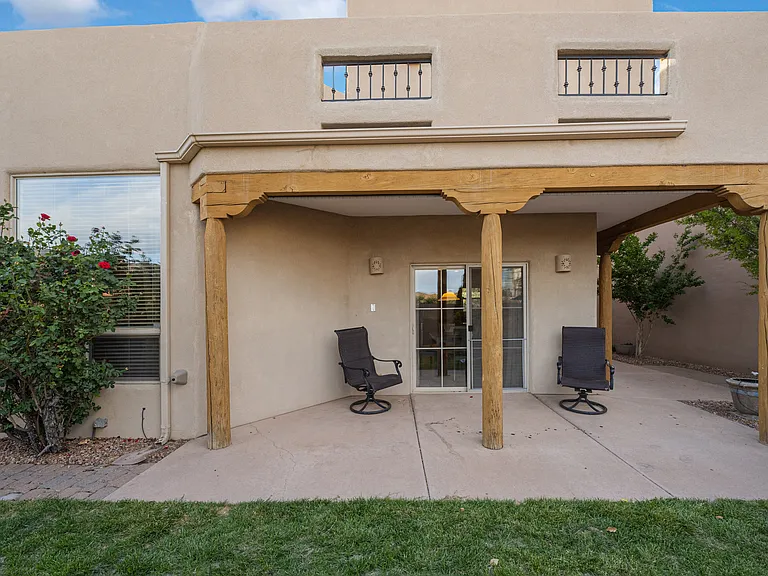 8860 Desert Fox Way NE — Photo 46