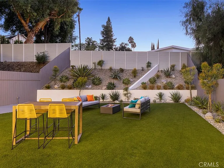 4731 Topanga Canyon Blvd — Photo 50
