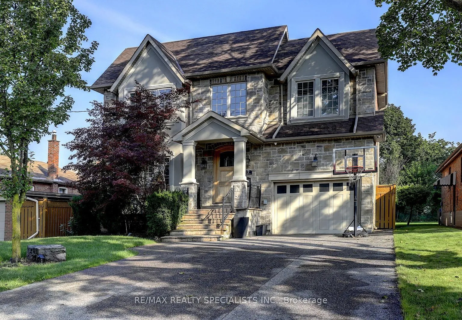 5 bed, $8,250 — Photo 1