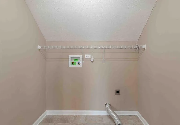 1063 Freedom Dr — Photo 20