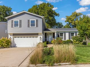 314 Collen Dr, Lombard, IL 60148