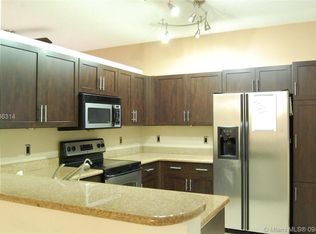 10170 NW 5th St, Pembroke Pines, FL 33026