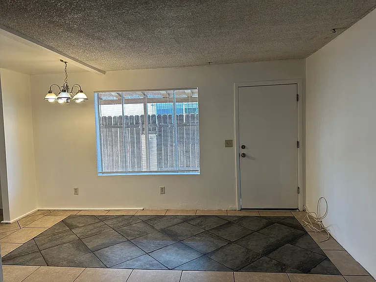 2159 S Winstel Ave #2159 — Photo 6