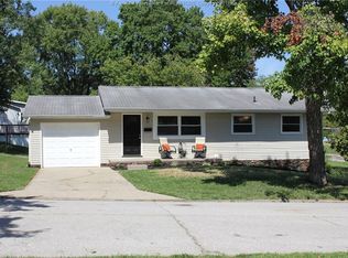 119 Caroline Cir, Hurricane, WV 25526