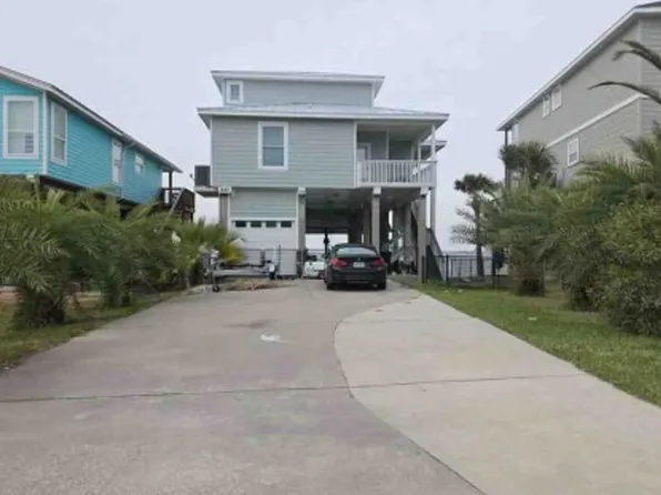 231 Isles End Rd, Tiki Island, TX 77554
