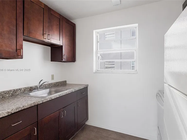 1251 NW 59th St #3 — Photo 5