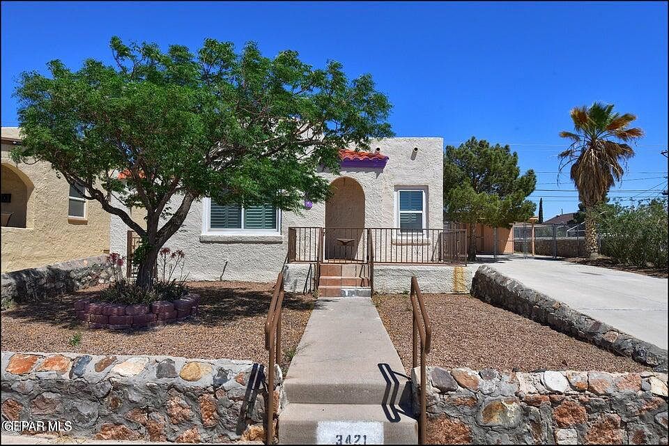 1st image of 3421 Sacramento Ave