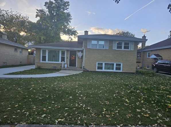 614 Forest Rd, La Grange Park, IL 60526