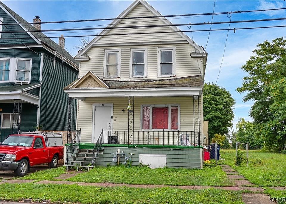 1st image of 77 Mohr St