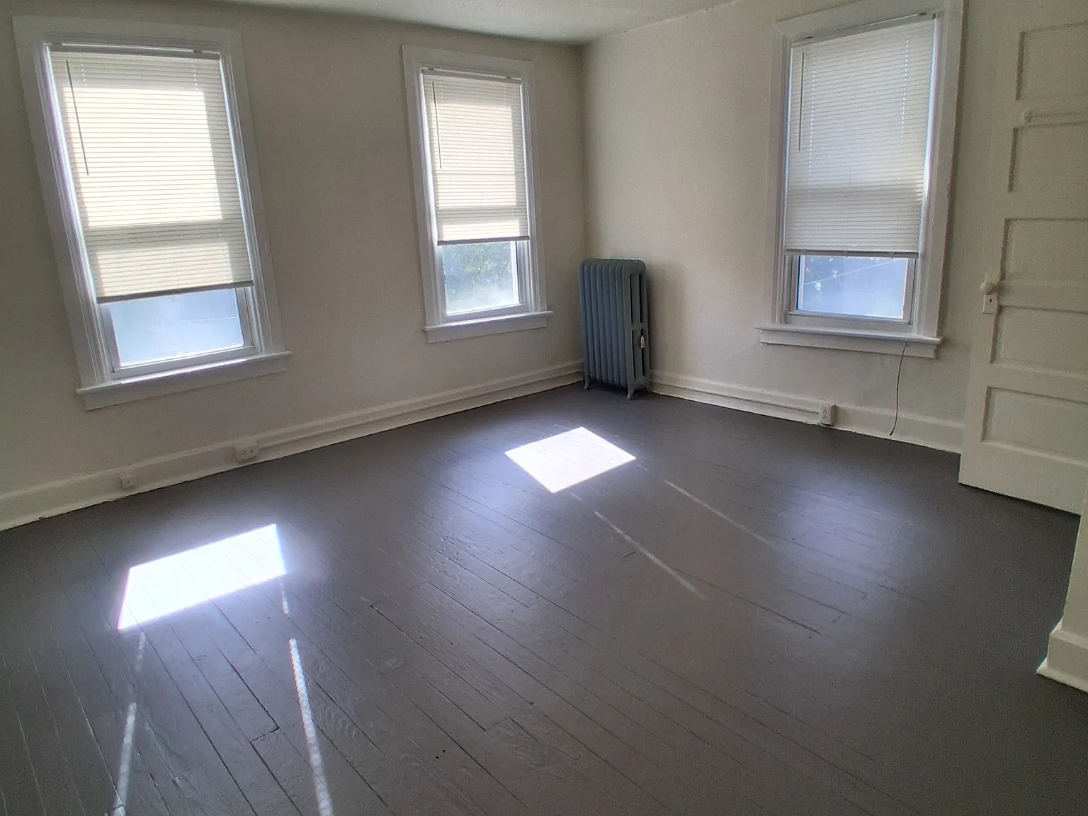 313 Summit Ave — Photo 1