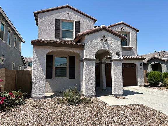 2nd image of 2348 E Kelly Dr