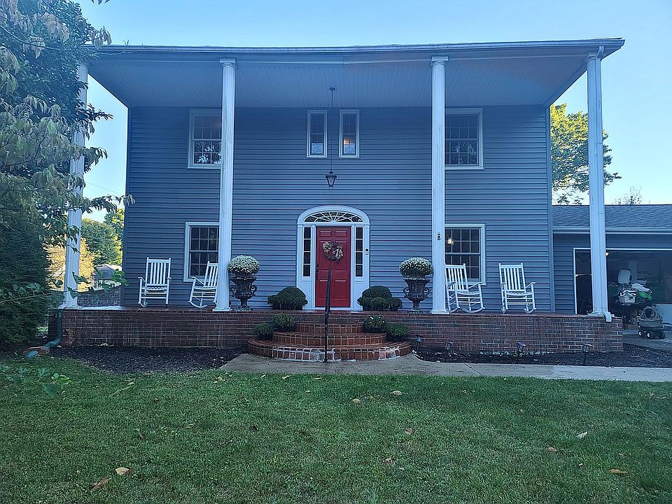 2nd image of 733 E Hendricks St