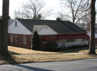 3713 Vista Ter, Harrisburg, PA 17111