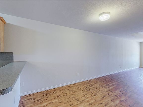 5th image of 1005 Crepe Myrtle Ct