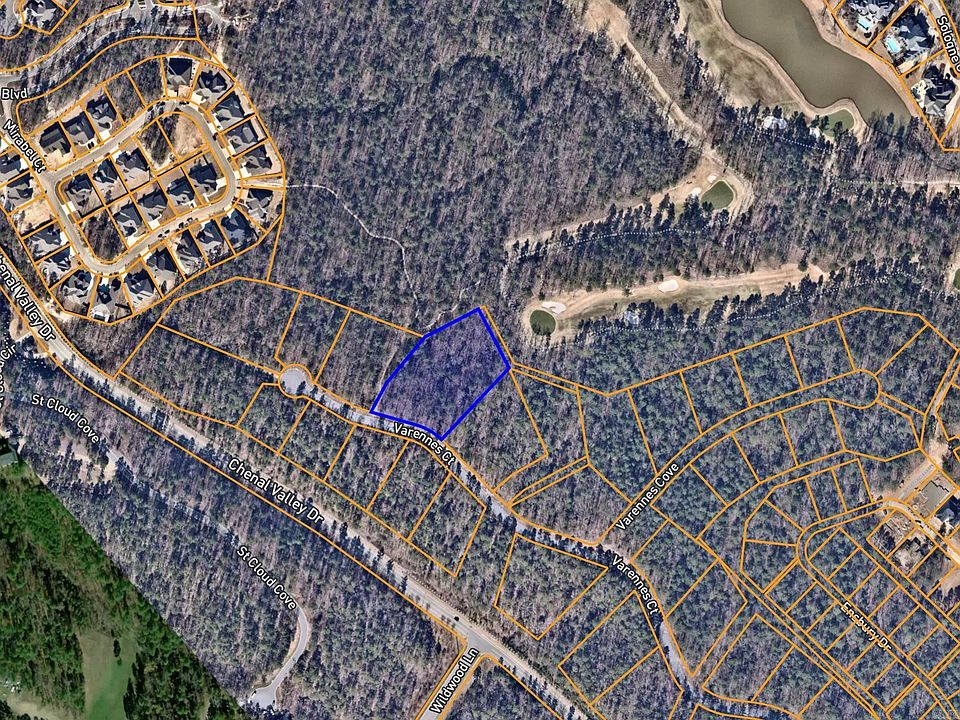 2nd image of 26 Varennes Ct