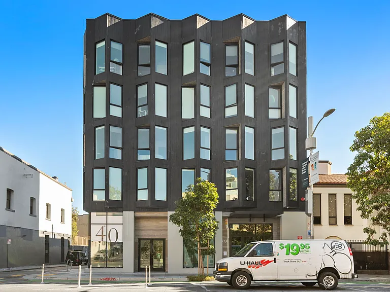 235 Valencia Street — Photo 13
