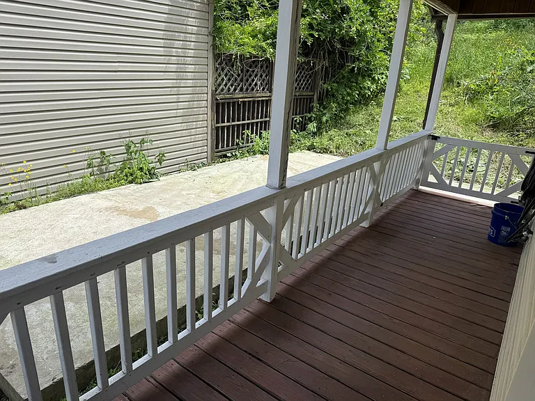 617 Pierce St — Photo 3