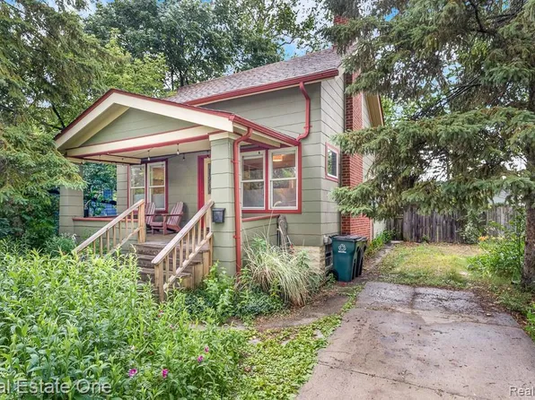 1388 W Troy St, Ferndale, MI 48220