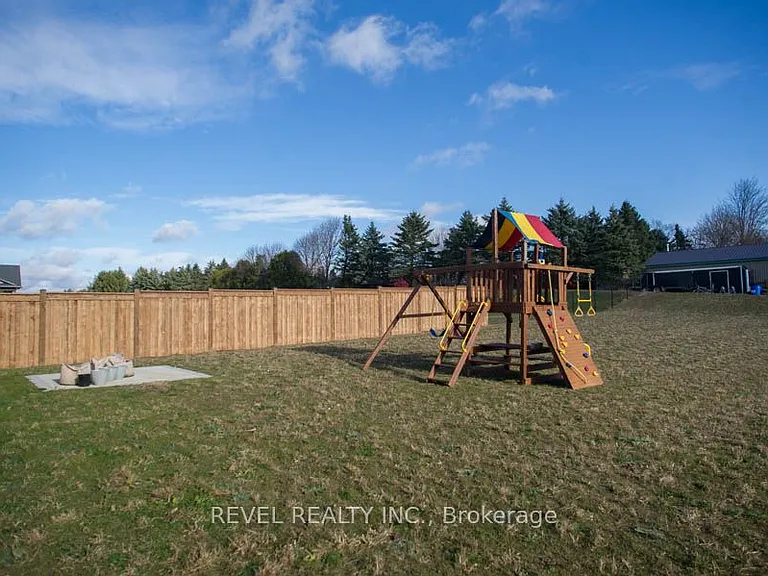 14 Bowen Pl — Photo 32