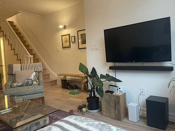 841 Cross St — Photo 3