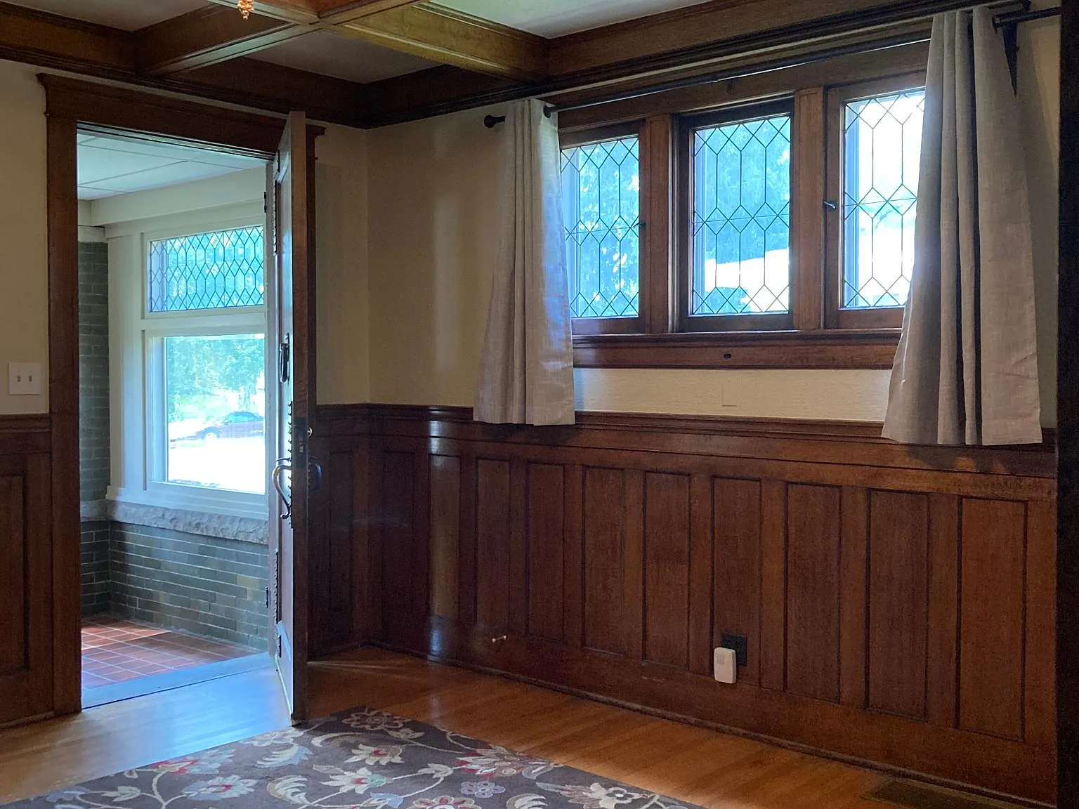 2 bed, 800 sqft, $1,300 — Photo 3