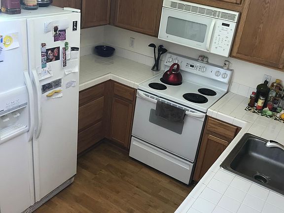 4th image of 150 Everson Dr