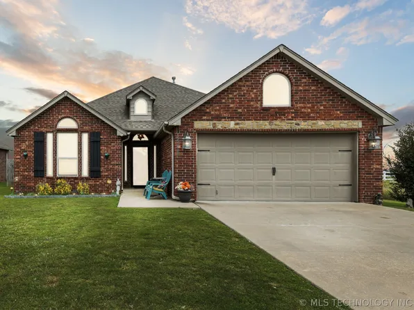 15733 S Birch Ave, Glenpool, OK 74033