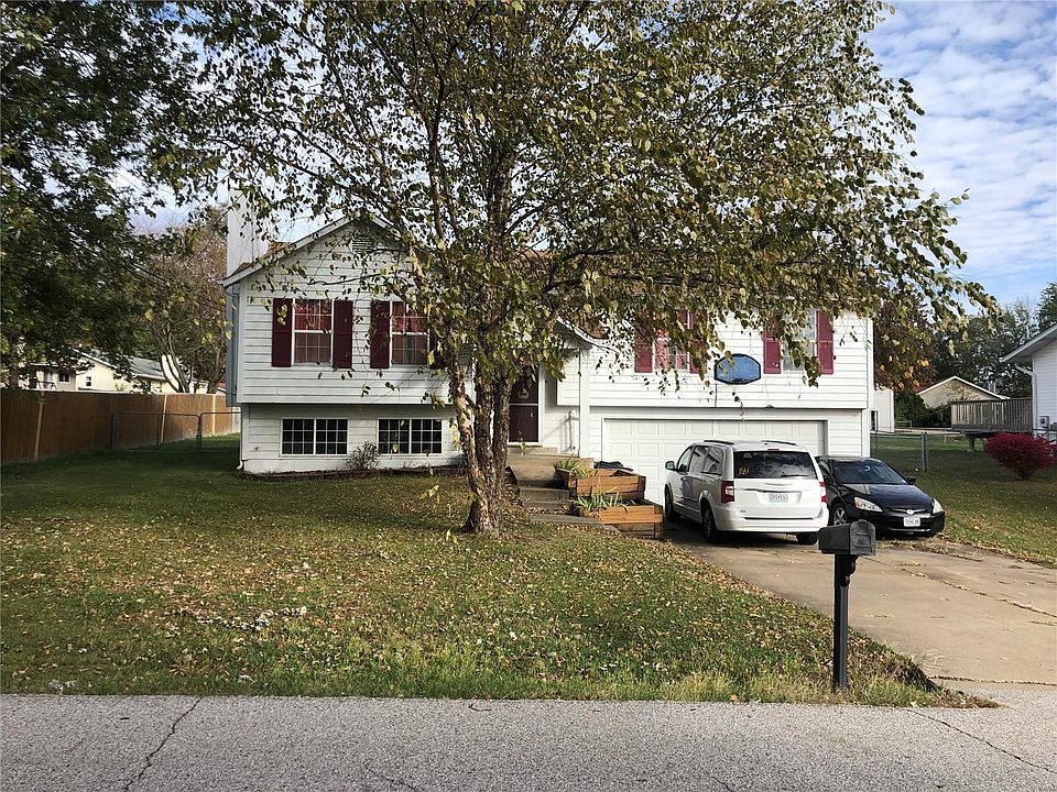1st image of 4 E Crestview Dr
