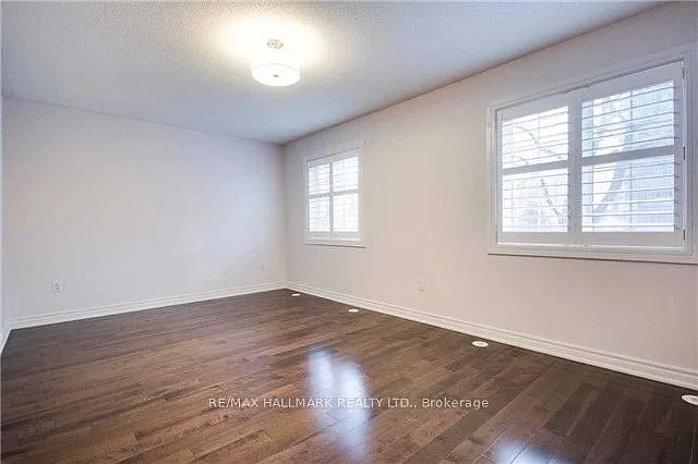24 Glendora Ave — Photo 11