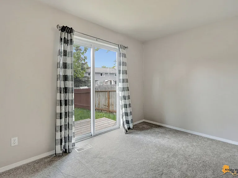 6524 Whispering Loop #B — Photo 28